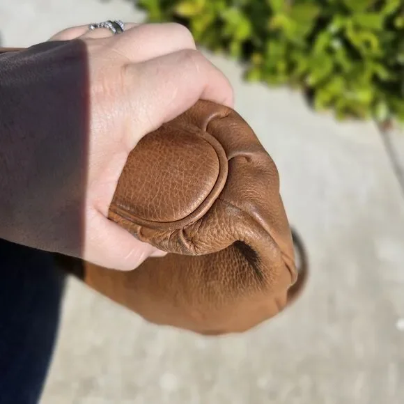 Fossil Medium Light Brown Pebble Leather Cinch Hobo Bag 2010s Y2k Quality - Picture 6 of 7